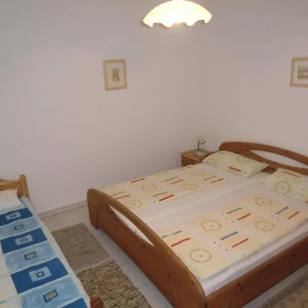 Ferien Haus Evita Auf Insel Vir,wohnung Ii *