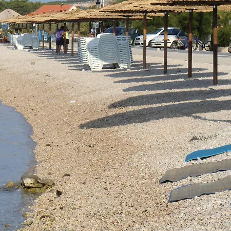Ferien Haus Evita Auf Insel Vir,wohnung Ii Apartament *