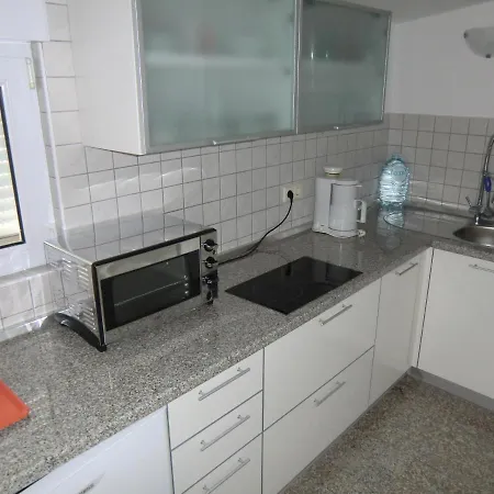Ferien Haus Evita Auf Insel Vir,wohnung Ii Lägenhet