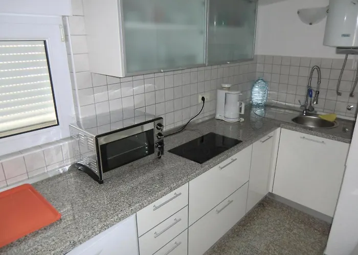 Ferien Haus Evita Auf Insel Vir,wohnung Ii Appartamento